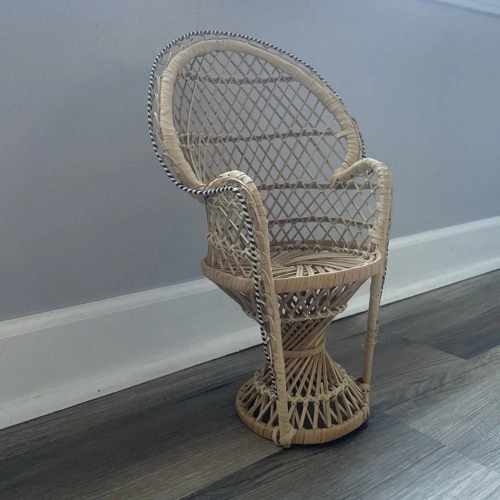 Vintage Mini Wicker Peacock Fan Back Rattan‎ Chair Plant Stand Boho Decor 16